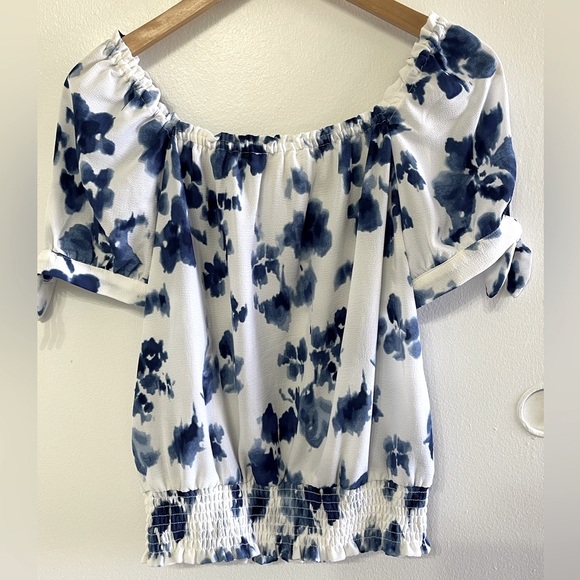 Michael Kors White and Blue Blouse size Small - Picture 4 of 7